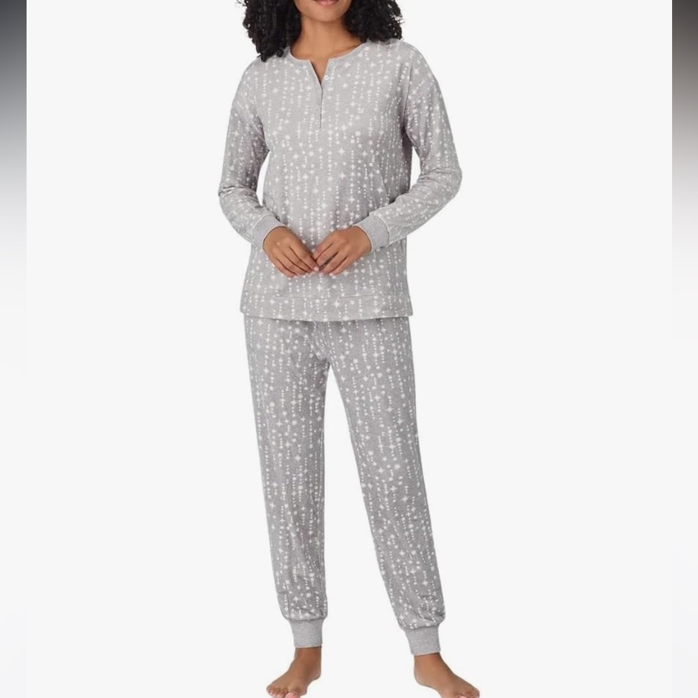 NWT Nautica Women’s 2 Piece Fleece Pajama Set